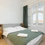 Apartment Rynek 75 *